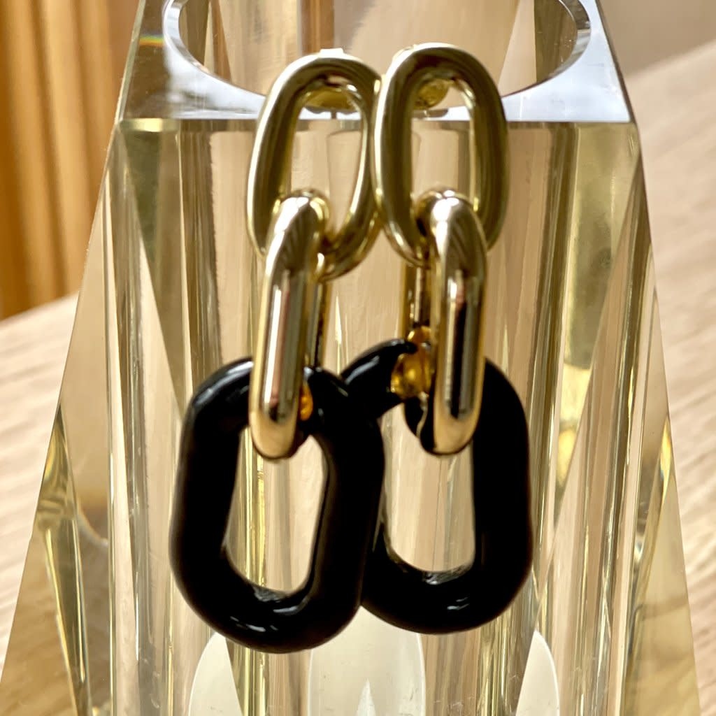 39900538_sheila-fajl-shakedown-earrings