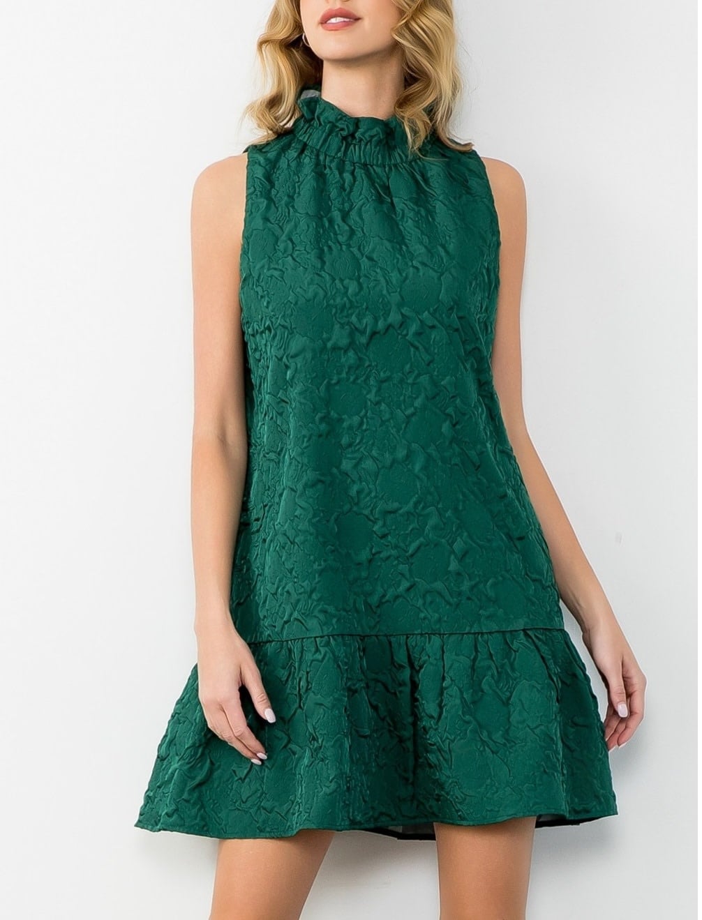 72540665_thml-ruffled-neck-sleeveless-textured-dress