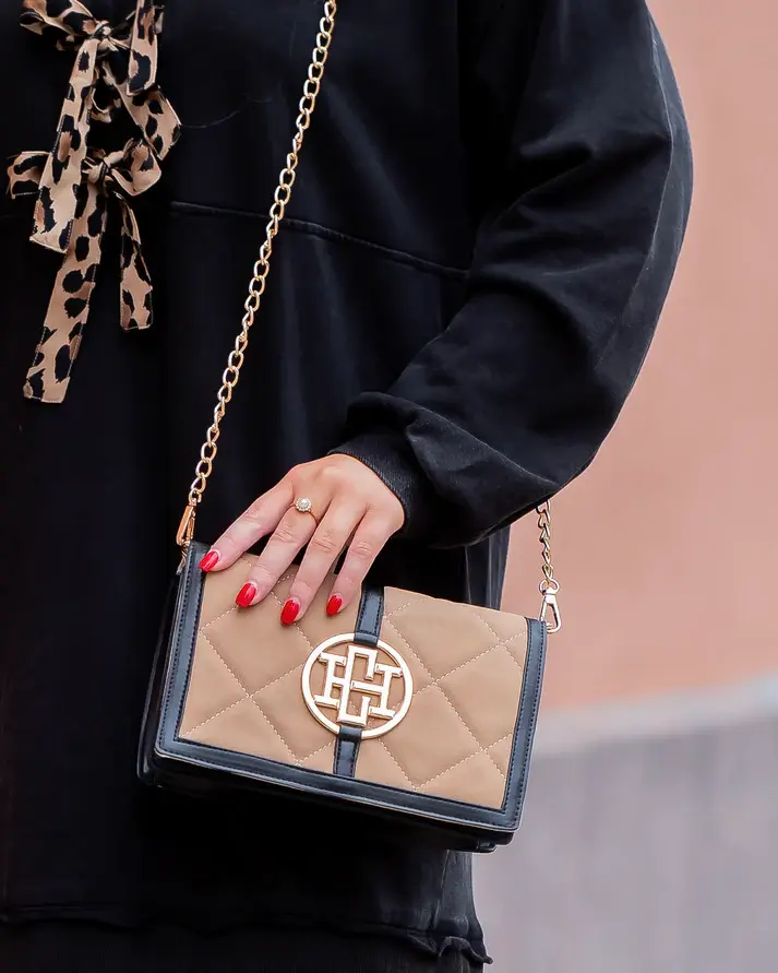 73425551_caroline-hill-cecilia-circle-logo-handbag