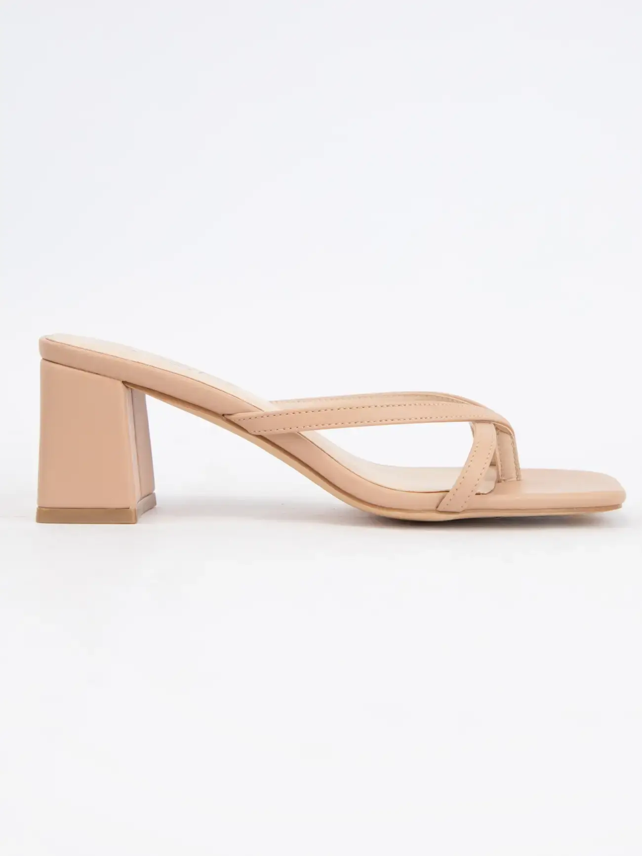 75622803_ccocci-elia-1-thong-strap-square-toe-block-heel-sa